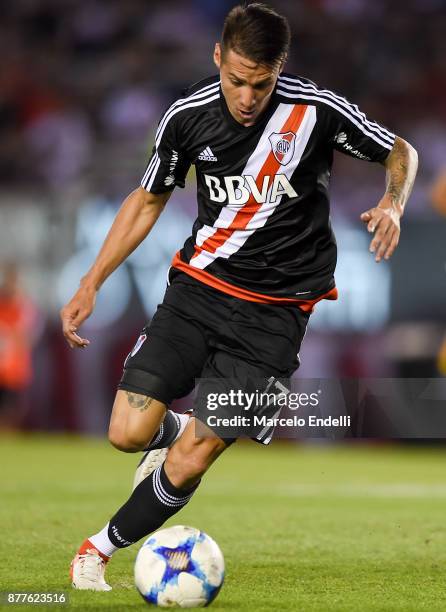 Carlos Auzqui of River Plate drives the ball during a match between River and Union as part of Superliga 2017/18 at Monumental Stadium on November...