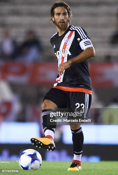 Leonardo Ponzio of River Plate kicks the ball during a match between River and Union as part of Superliga 2017/18 at Monumental Stadium on November...