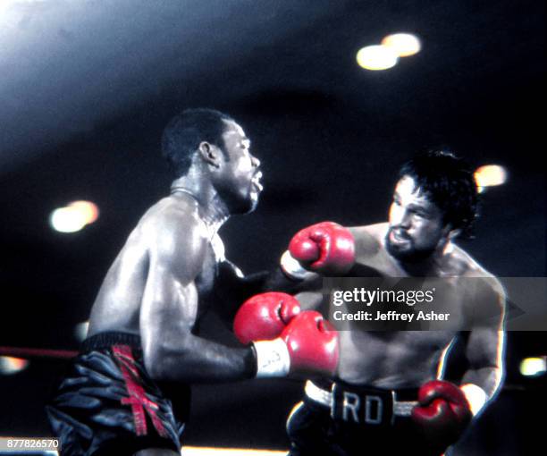 Boxer Iran Barkley vs World Champion Boxer Robert Duran at Trump Plaza Casino Hotel in Atlantic City, New Jersey February 24 1989.