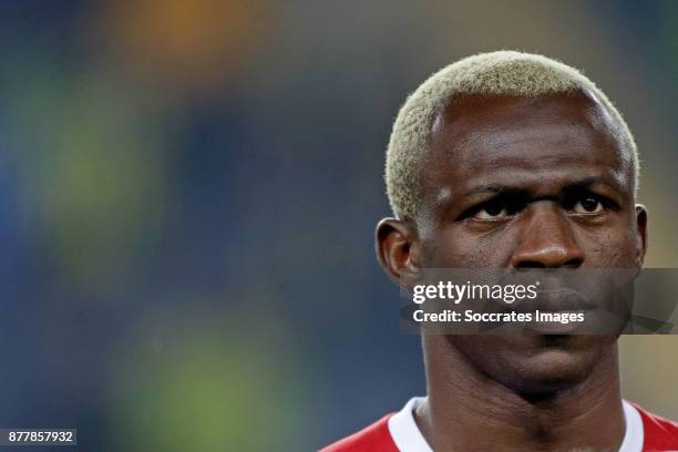 Arouna Kone of Sivasspor during the Turkish Super lig match between Fenerbahce v Sivasspor at the Sukru Saracoglustadion on November 19, 2017 in...