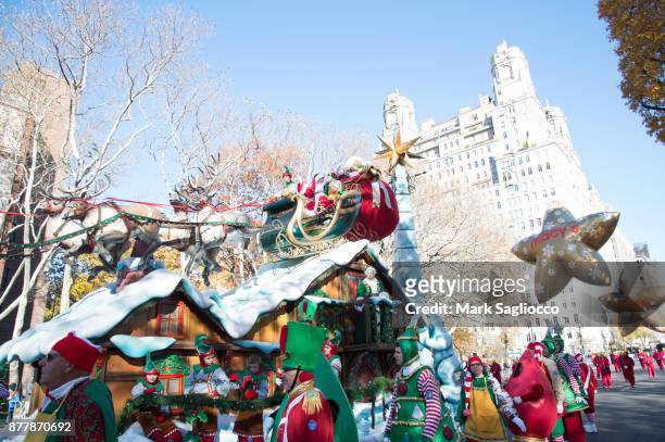 Santa Claus attends the 91st Annual Macy's Thanksgiving Day Parade on November 23, 2017 in New York City.