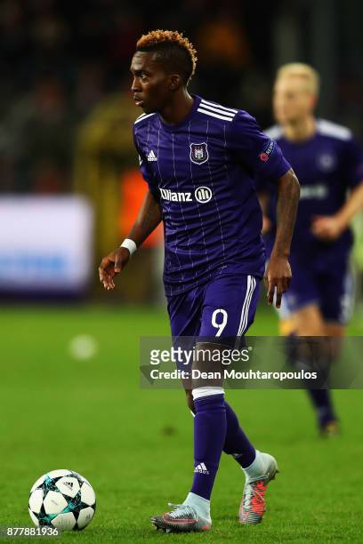 Henry Onyekuru of Anderlecht in action during the UEFA Champions League group B match between RSC Anderlecht and Bayern Muenchen at Constant Vanden...
