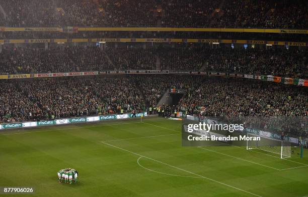 Dublin , Ireland - 14 November 2017; The Republic of Ireland team huddle prior to the FIFA 2018 World Cup Qualifier Play-off 2nd leg match between...