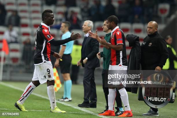 Nice's Italian forward Mario Balotelli leaves the pitch during the UEFA Europa League football match between OGC Nice vs SV Zulte Waregem on November...