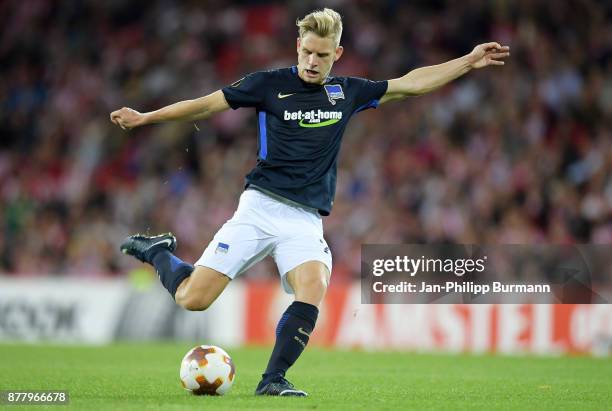 Arne Maier of Hertha BSC during the UEFA Europe League Group J match between Athletic Bilbao and Hertha BSC at San Mames Stadium on November 23, 2017...