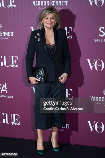 Cari Lapique attends the 'Vogue Joyas' awards 2017 at the Santona Palace on November 23, 2017 in Madrid, Spain.