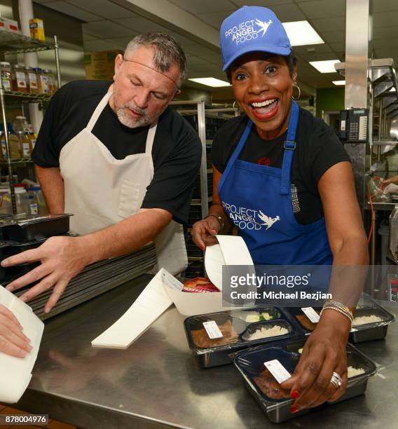 Sheryl Lee Ralph volunteers for Thanksgiving Day at Project Angel Food on November 23, 2017 in Los Angeles, California.