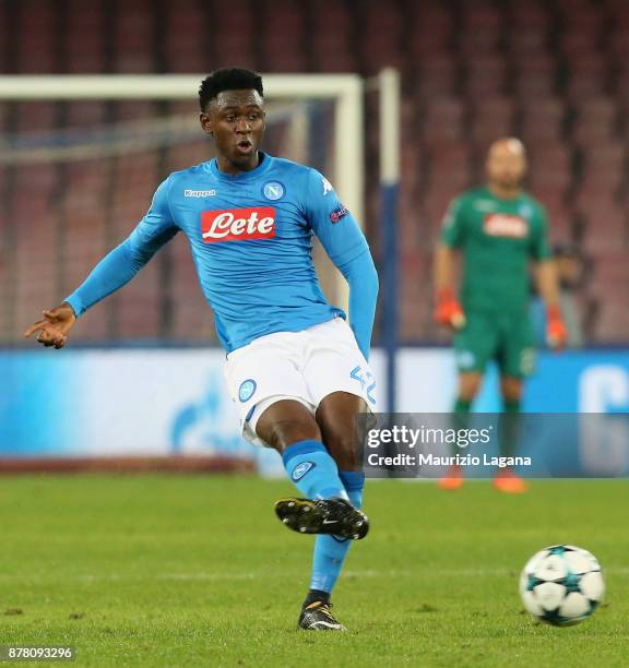 Amadou Diawara of Napoli during the UEFA Champions League group F match between SSC Napoli and Shakhtar Donetsk at Stadio San Paolo on November 21,...