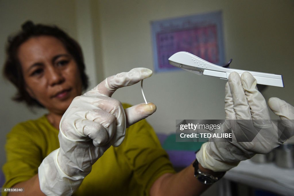 PHILIPPINES-HEALTH-POPULATION-POVERTY