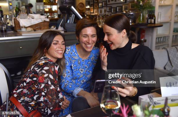 Guests and Lena Lademann attend the Grazia Future Dinner event at the restaurant Patio on November 23, 2017 in Hamburg, Germany.