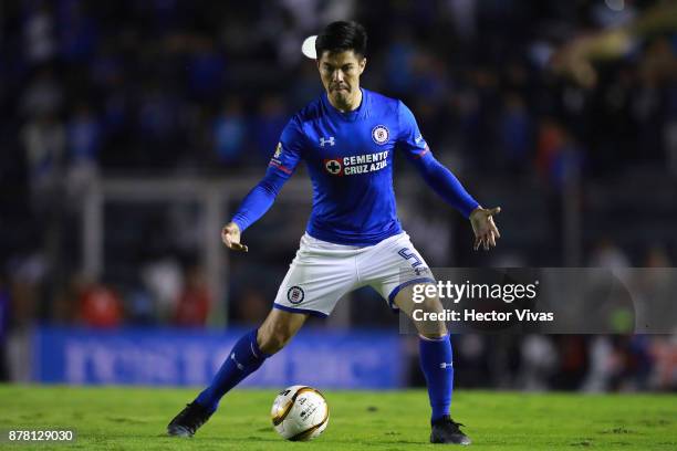 Francisco Silva of Cruz Azul drives the ball during the quarter finals first leg match between Cruz Azul and America as part of the Torneo Apertura...