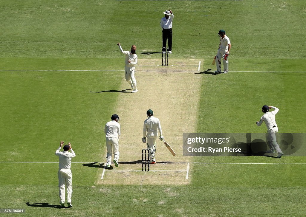 Australia v England - First Test: Day 2