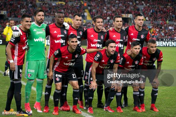 Players of Atlas pose for photos prior the quarter finals first leg match between Atlas and Monterrey as part of the Torneo Apertura 2017 Liga MX at...