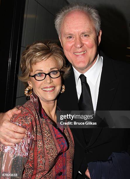 Jane Fonda and John Lithgow attend the 54th annual Drama Desk Awards at FH LaGuardia Concert Hall at Lincoln Center on May 17, 2009 in New York City.