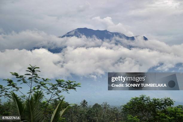 Volano Ridge Line 122 Volano Stock Photos, High-Res Pictures, and Images - Getty Images