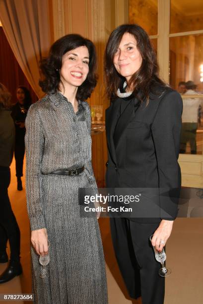 Designer Vanessa Seward and Emmanuelle Alt attend the 'Vogue Fashion Festival' Opening Dinner on November 23, 2017 in Paris, France.