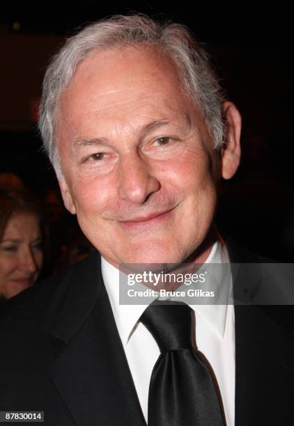 Victor Garber attends the 54th annual Drama Desk Awards at FH LaGuardia Concert Hall at Lincoln Center on May 17, 2009 in New York City.
