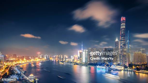 shanghai bund skyline panorama - apec 2017 stockfoto's en -beelden