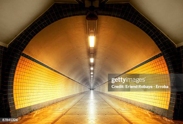 pedestrian tunnel under the schelde river, antwerp - アントウェルペン州 ストックフォトと画像