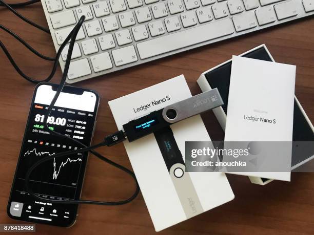 new ledger nano s cryptocurrency hardware wallet - data entry keyboard stock pictures, royalty-free photos & images