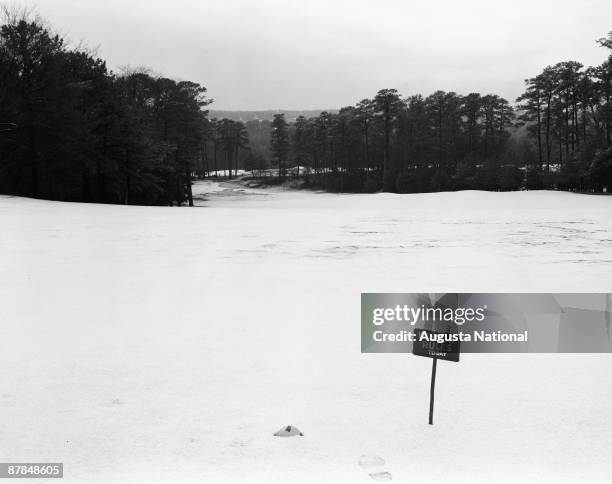 Augusta Snow R Augusta National Snow Photos and Premium High Res Pictures - Getty Images