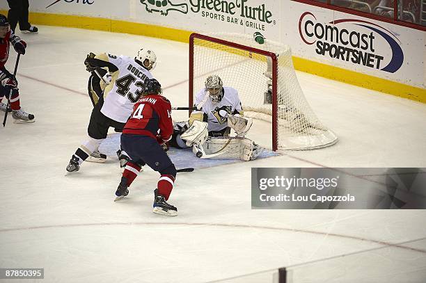 Pittsburgh Penguins goalie Marc-Andre Fleury in action vs Washington Capitals. Game 7. Washington, DC 5/13/2009 CREDIT: Lou Capozzola