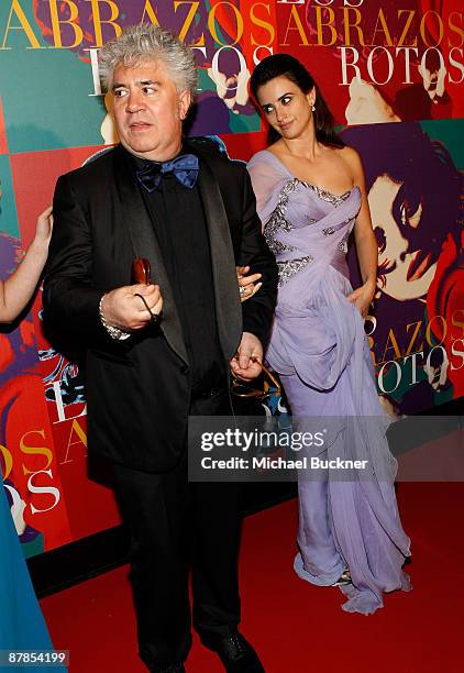 Director Pedro Almodovar and actress Penelope Cruz attend the Broken Embraces After Party held at the Plage des Palmes during the 62nd International...