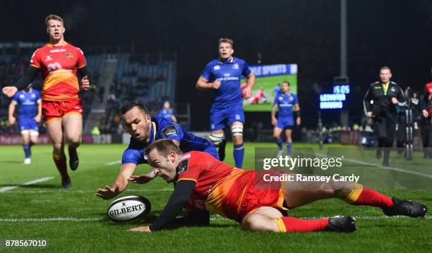 Dublin , Ireland - 24 November 2017; Sarel Pretorius of Dragons in action against Jamison Gibson-Park of Leinster during the Guinness PRO14 Round 9...