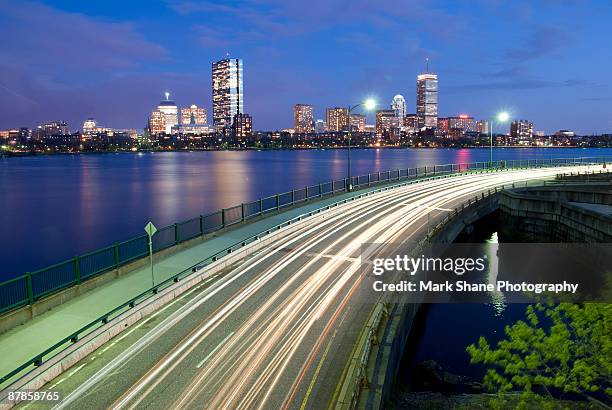 boston skyline from cambridge - cambridge massachusetts fotografías e imágenes de stock