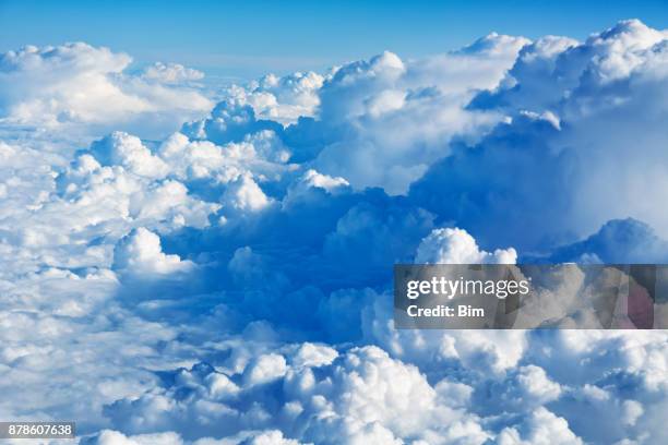 clouds aerial view - airplane overhead view stock pictures, royalty-free photos & images