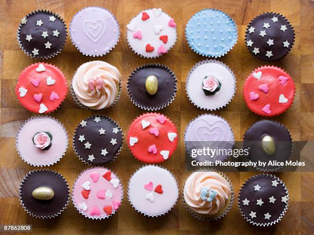 cupcakes - cupcake stock pictures, royalty-free photos & images