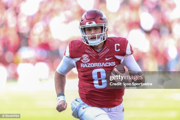 Don Christian Razorbacks 6,478 Donald W Reynolds Razorback Stadium Stock Photos, High-Res ...