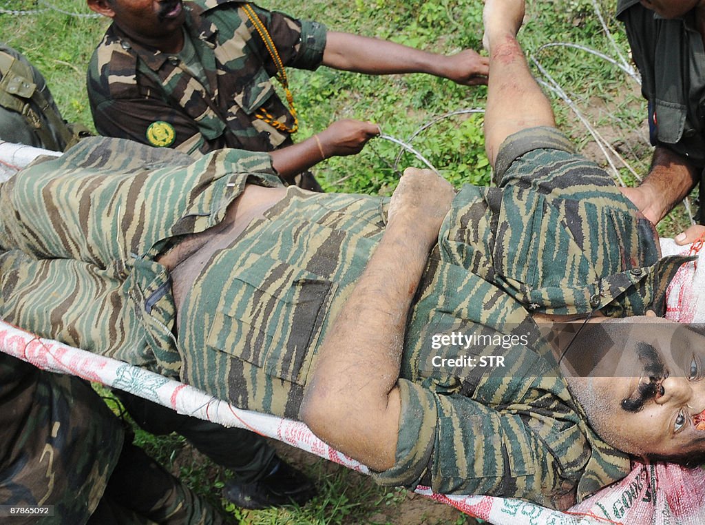 CORRECTING SOURCE Sri Lankan soldiers ca