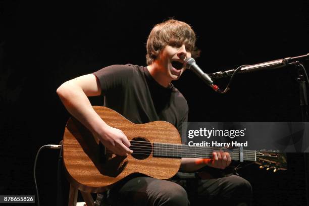 Jake Bugg performs at The Hexagon on November 24, 2017 in Reading, England.