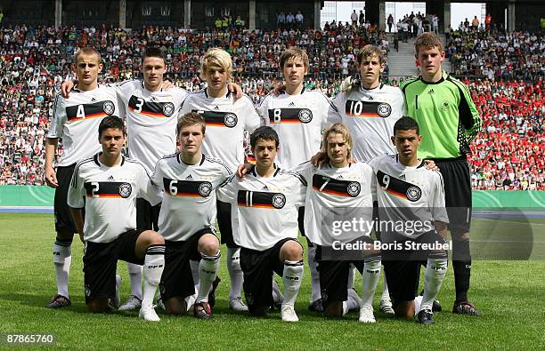 The team of Germany with Niklas Kreuzer, Andre Hoffmann, Amin Younes, Luca Duerholtz, Shawn Parker, Nils Zander, Nico Schulz, Johannes Greis, Kolja...