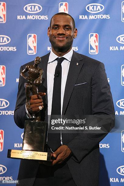 LeBron James poses with the 2008-2009 MVP Trophy on Monday May 4th, 2009 at St. Vincent-St. Mary's High School in Akron, Ohio. NOTE TO USER: User...