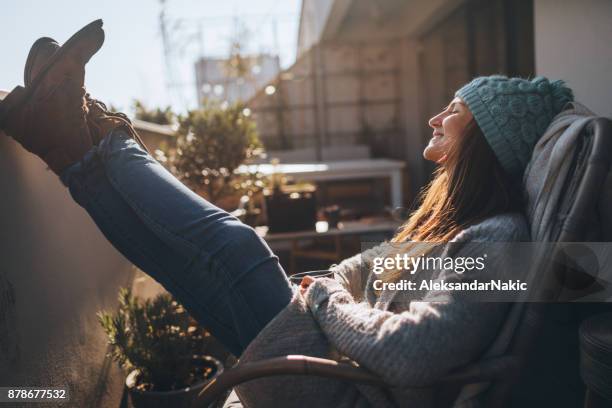 moment for myself - pause café imagens e fotografias de stock