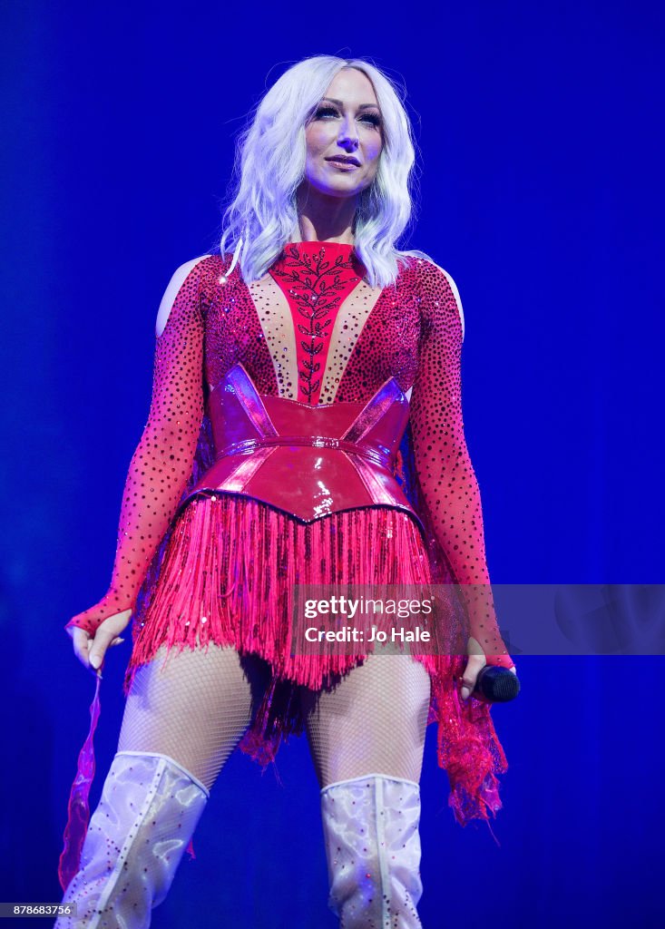 Steps O2 Arena Faye Tozer of Steps performs at The O2 Arena on November 24, 2017 in ...