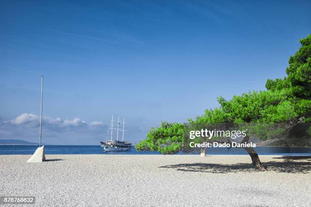 golden cape beach bol - hvar stockfoto's en -beelden