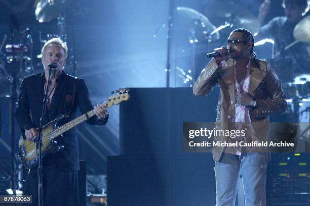 Sting and Sean Paul perform a medley of "Roxanne"