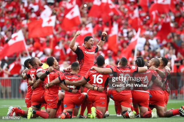 Jason Taumalolo of Tonga leads the challenge during the 2017 Rugby League World Cup Semi Final match between Tonga and England at Mt Smart Stadium on...