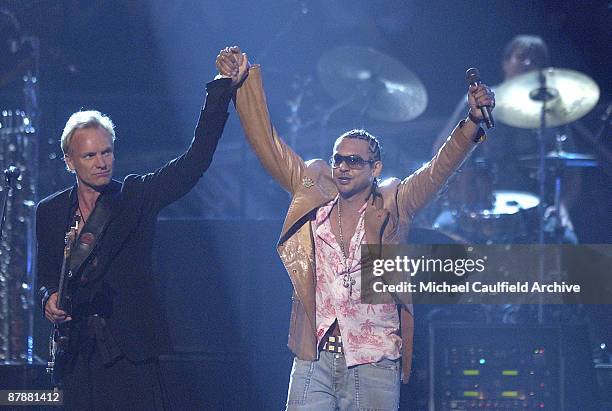 Sting and Sean Paul perform a medley of "Roxanne"