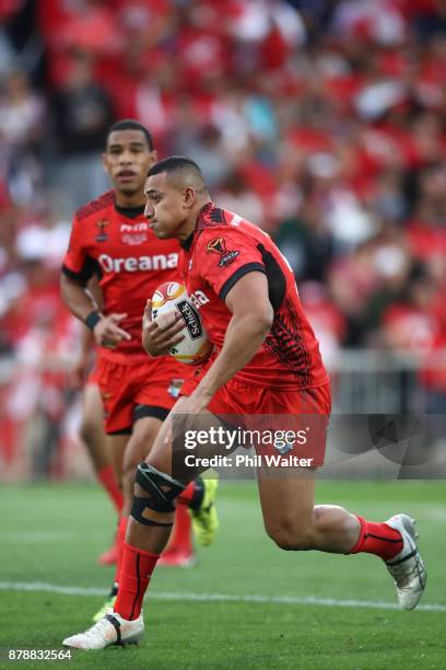Daniel Tupou of Tonga makes a break during the 2017 Rugby League World Cup Semi Final match between Tonga and England at Mt Smart Stadium on November...