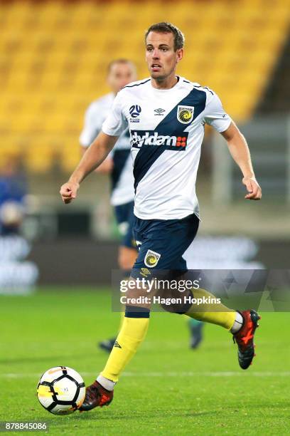 Wout Brama of the Mariners in action during the round eight A-League match between the Wellington Phoenix and the Central Coast Mariners at Westpac...