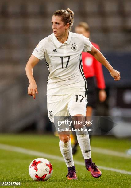 Verena Faisst of Germany runs with the ball during the Germany v France Women's International Friendly match at Schueco Arena on November 24, 2017 in...