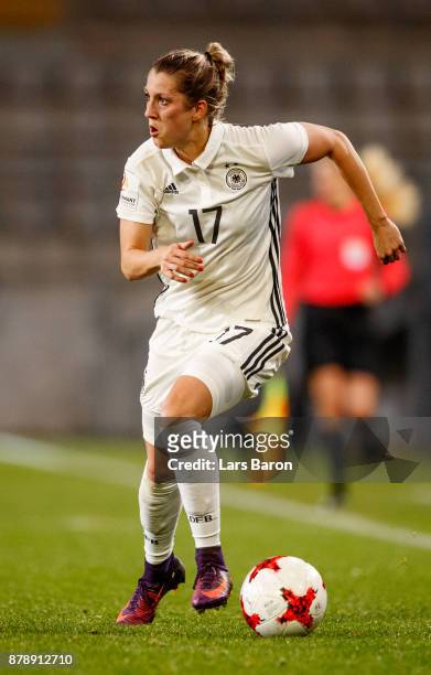 Verena Faisst of Germany runs with the ball during the Germany v France Women's International Friendly match at Schueco Arena on November 24, 2017 in...