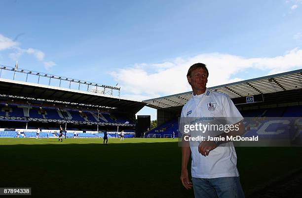 Teddy Sheringham experiences the tensios of football managemnent on the sidelines of the Wrigley's Extra All Female Football Aid game during the All...