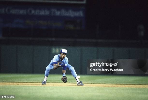 Toronto Blue Jays Tony Fernandez in action, making tag vs Baltimore Orioles Alan Wiggins . Baltimore, MD 6/12/1987 CREDIT: Jerry Wachter