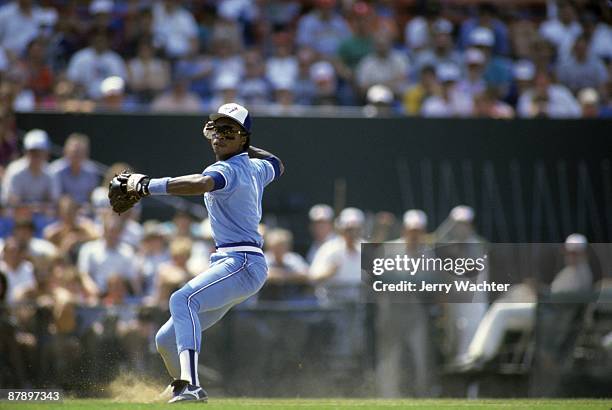 Toronto Blue Jays Tony Fernandez in action, making throw vs Baltimore Orioles. Baltimore, MD 6/14/1987 CREDIT: Jerry Wachter