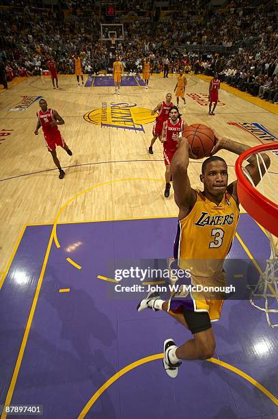 Playoffs: Los Angeles Lakers Trevor Ariza in action, dunk vs Houston Rockets. Game 5. Los Angeles, CA 5/12/2009 CREDIT: John W. McDonough